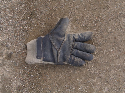 H417